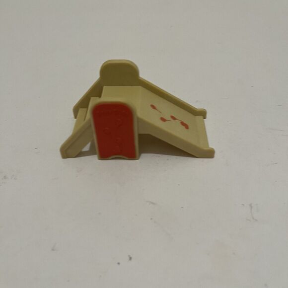 SYLVANIAN FAMILIES CALICO CRITTERS FURNITURE BABY'S NURSERY SET RED SLIDE ONLY - Picture 4 of 6
